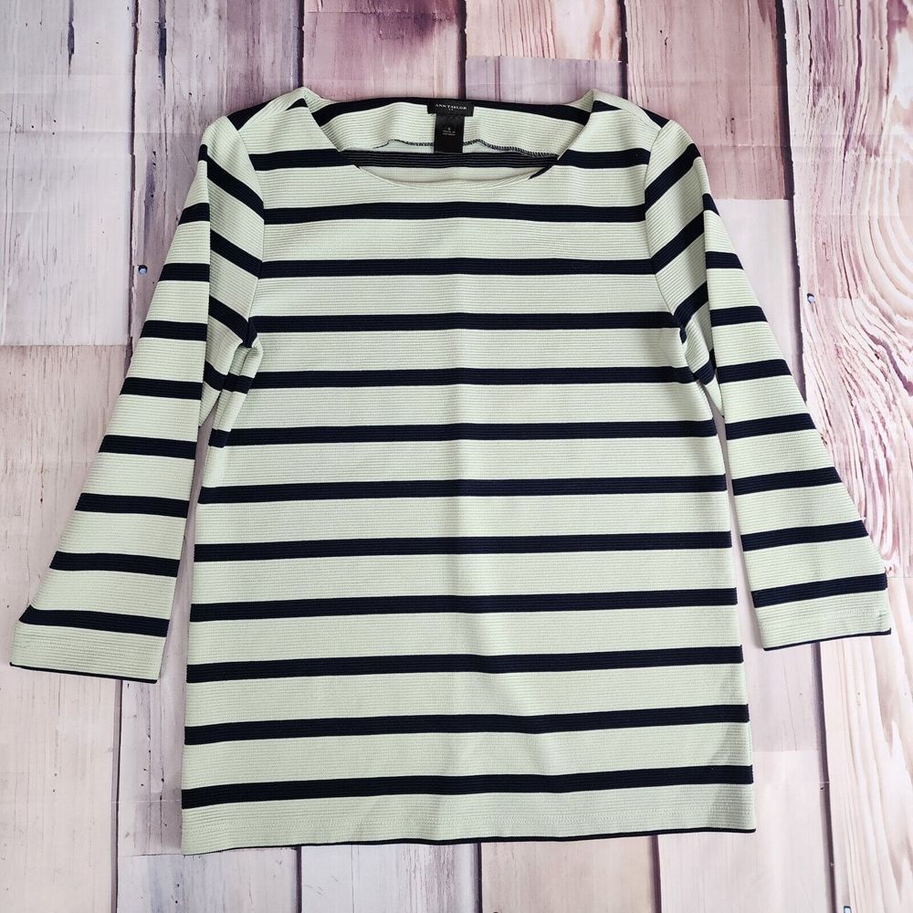 Ann Taylor Size S Medium Weight Poly Rayon Spandex Stripe Long Sleeve Round Neck - Picture 2 of 5